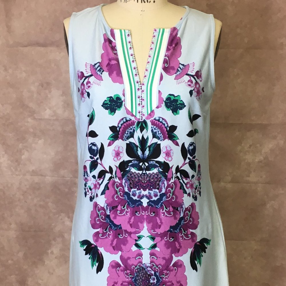 Lovely Split Neck Shift Dress
